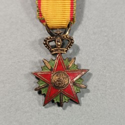 MAROC REDUCTION DE LA MEDAILLE DE L'ORDRE DE L'ETOILE DE GUERRE PREMIER TYPE